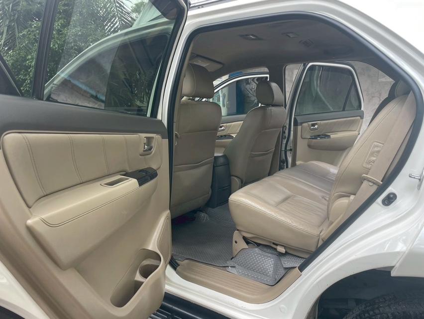 2013 Toyota Fortuner 3.0 v 4x4 17