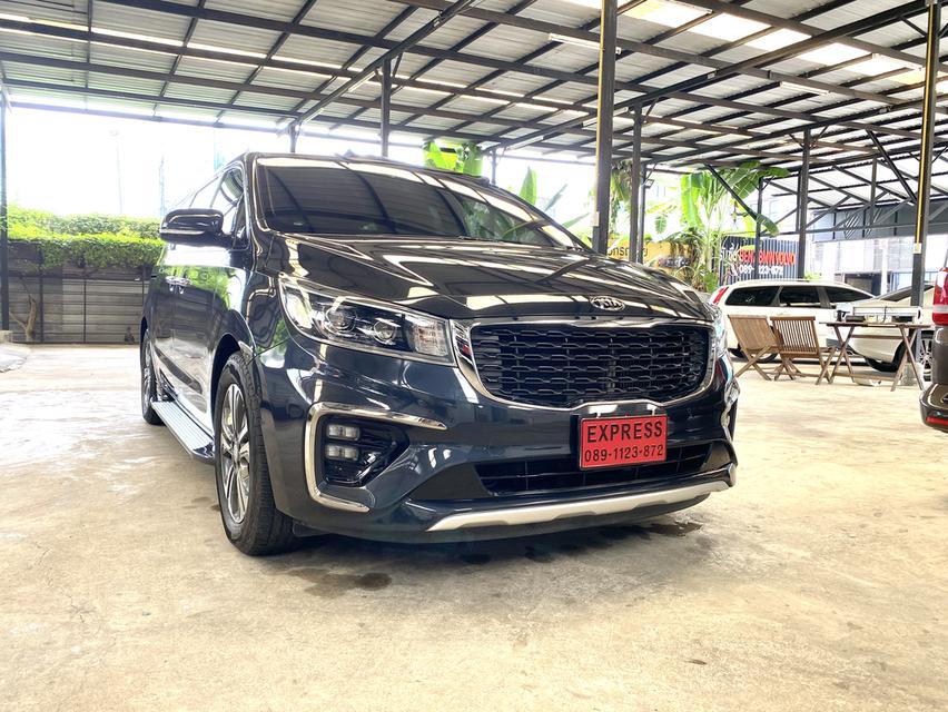ขาย KIA GRAND CARNIVAL 2.2 SXL ปี2018 รุ่นท๊อป รถมือเดียว 2