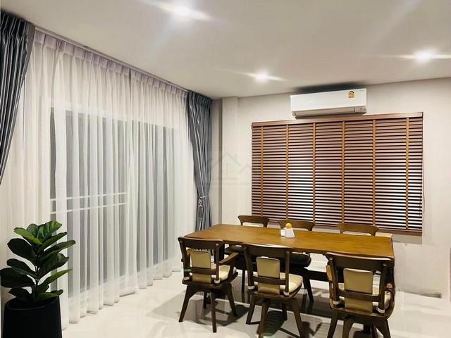 ขายบ้านเดี่ยว 2 ชั้น 210 ตรม. 4 ห้องนอน โครงการ CENTRO พระราม 9 – กรุงเทพกรีฑา ใกล้ทางด่วน และ มอเตอร์เวย์