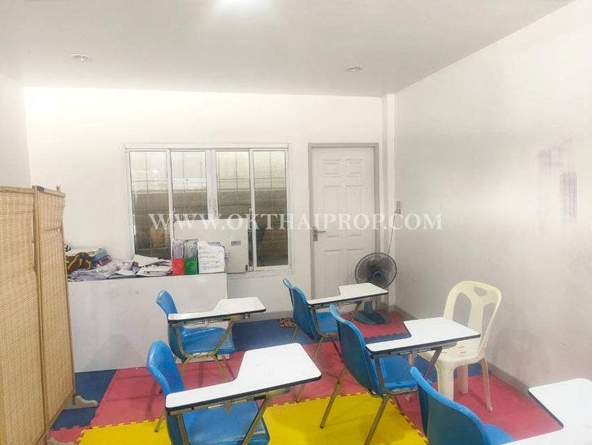 ทาวน์เฮ้าส์ สร้างเอง ต.สามพราน อ.สามพราน จ.นครปฐม 5