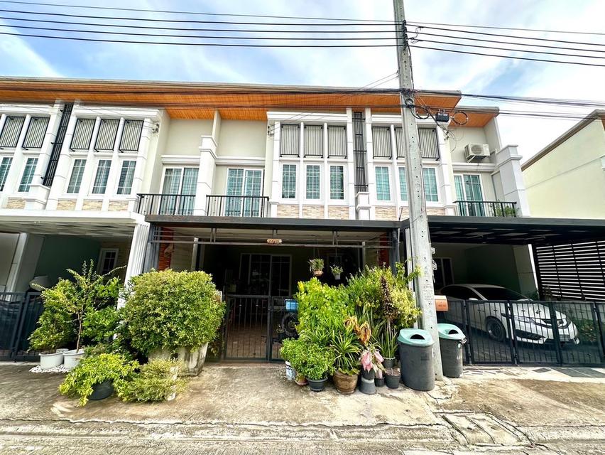 ขายทาวน์เฮ้าส์ : หมู่บ้านโกลเด้นทาวน์ 2 บางนา - สวนหลวง 7
