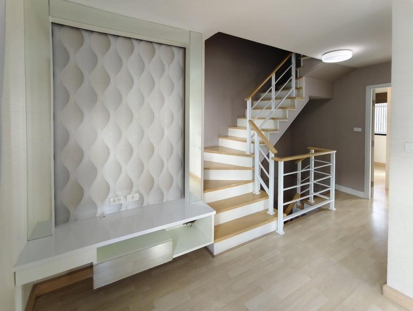 ขายทาวน์โฮมมือสองนนทบุรี โครงการ เดอะคอนเนคอัพ 3 รัตนาธิเบศร์ 17 (The Connect Up 3 Rattanathibet 17) หลังมุม ใกล้รถไฟฟ้าสายสีม่วงสถานี แยกนนทบุรี1 9