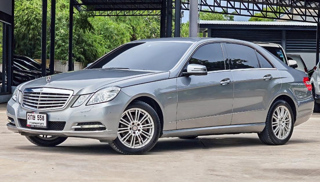 BENZ  E200 CGI 1.8 W212 2