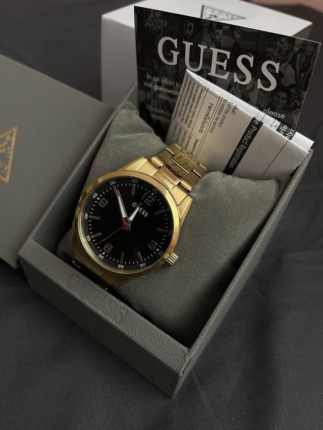 นาฬิกาผู้ชาย GUESS รุ่น Easton GW0965G2 ตัวเรือนและสายสแตนเลสสีทอง หน้าปัดสีดำขนาด 40 มม.