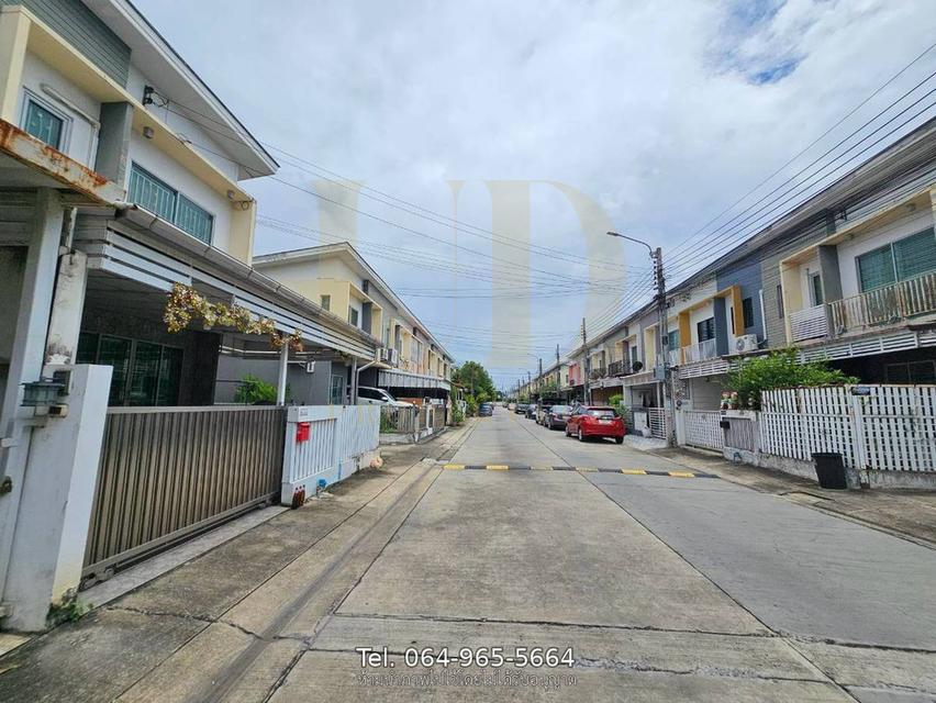 ขายทาวน์โฮม 2 ชั้น หมู่บ้าน The Connect 22 รามอินทรา–มีนบุรี บ้านขนาดกำลังดี ฟังก์ชันครบ เหมาะสำหรับอยู่อาศัยเป็นครอบครัว ✨ 17