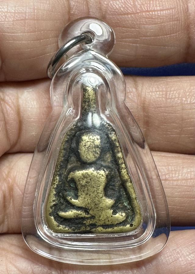 เหรียญหล่อจอบใหญ่ ล.พ.เงิน บางคลาน