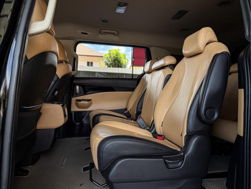 ปี 2021 KIA GRAND CARNIVAL, 2.2 EX โฉม ปี21-ปัจจุบัน สีดำ เครื่องดีเซล มือเดียวป้ายแดง 11