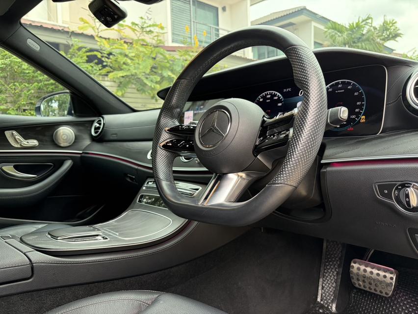 ออกรถ ปี 24 Mercedes-Benz E 300 e AMG Dynamic TOP สุด รูปที่ 8