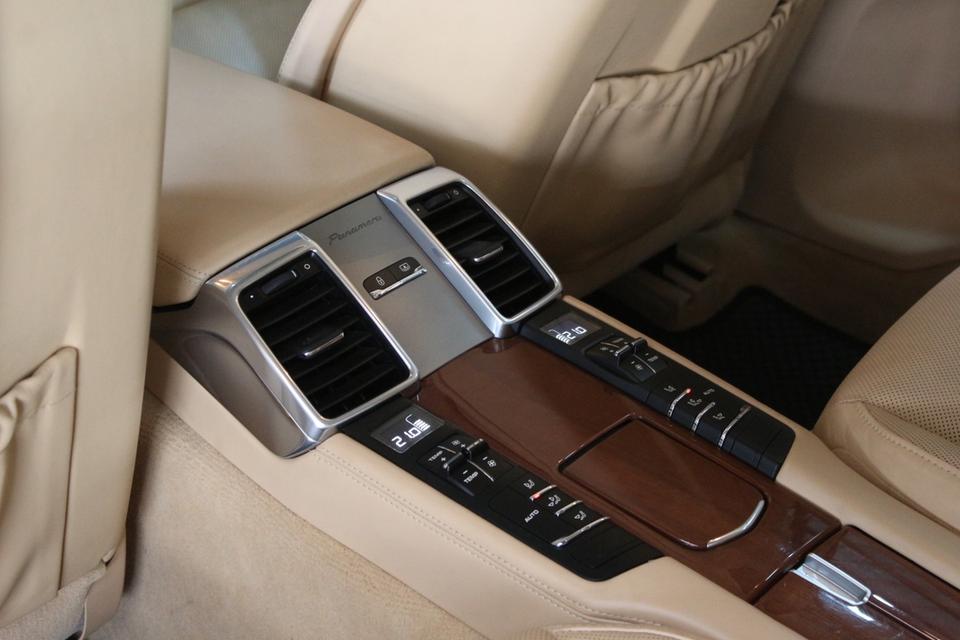 รหัสรถ JRS6996 Porsche Panamera 3.0 Diesel ปี 2012 รูปที่ 15