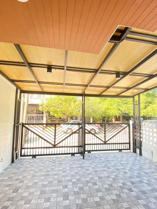 ขายทาวน์เฮ้าส์ สูง 2 ชั้น หลังมุม เนื้อที่ 24 ตารางวา หมู่บ้านร่วมสุข 2 ซ.5 ถนนรามคำแหง 96 แขวงสะพานสูง เขตสะพานสูง กรุงเทพมหานคร 16