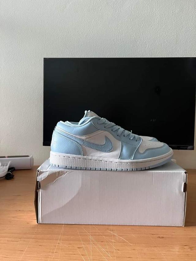 Jordan 1 Low Aluminum 3