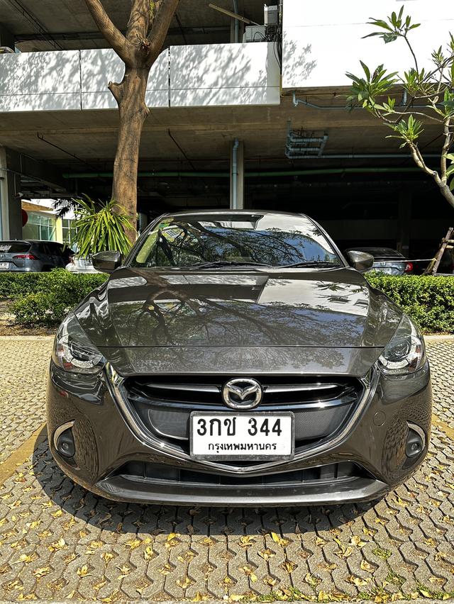 ขายรถยนต์มือสอง Mazda 2 สีน้ำตาล รุ่น High Connect เจ้าของขายเองค่ะ