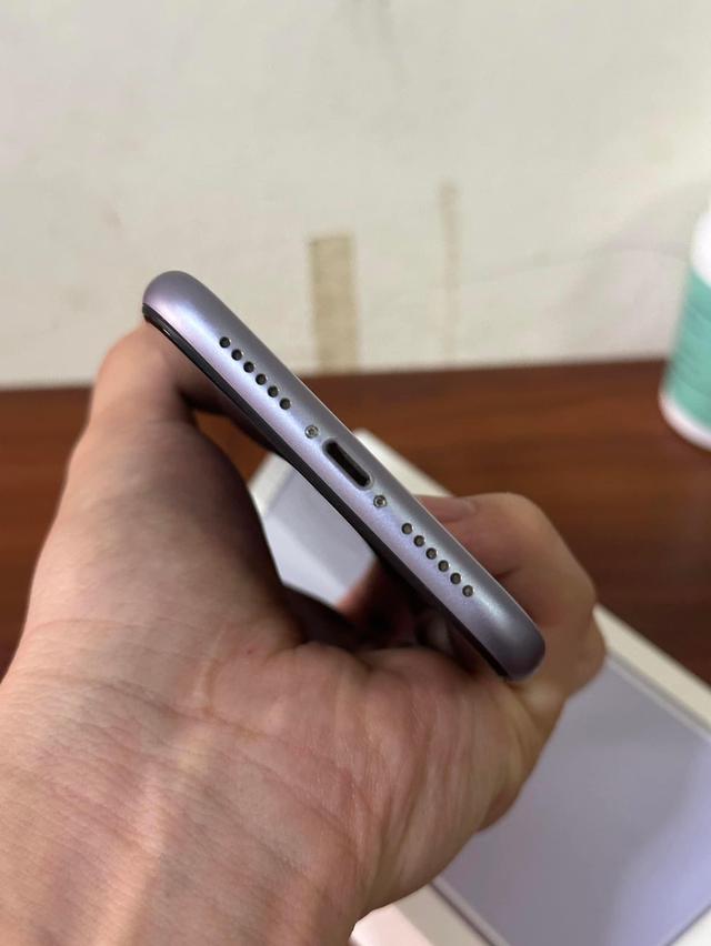 iPhone 11 สี purple  6