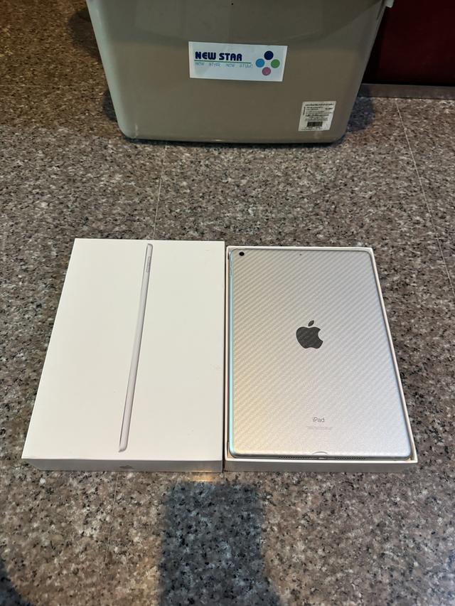 ขายiPadGen9สีSilver64กิ๊กสูนTrueมีกล่องไร้รอยจอสวยๆไม่มีจุดไม่มีเบรินหายาก รูปย่อยที่ 2