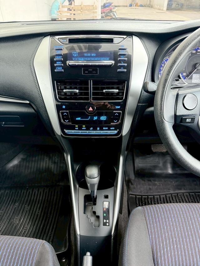 Toyota Yaris 1.2E ปี 2017 7