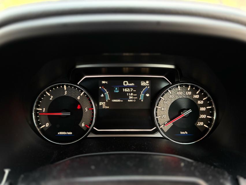 ISUZU MUX Wagon 4dr 1.9 ELEGANT AT 2WD 7st Auto 6sp RWD 1.9DCT Y2021. สีเทาดำ  ออโต้  16
