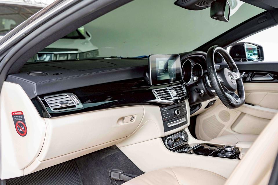 รหัสรถ NP9432 รุ่นรถ : BENZ CLS250d AMGปีรถ : 2014 รูปที่ 12