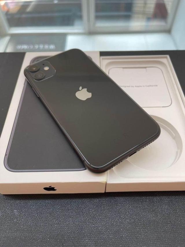 iPhone 11 สีดำ ไร้รอยตก 3