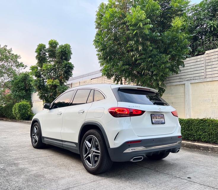 รหัสรถ AP2244 Benz GLA200 AMG ปี 2022 สีขาว