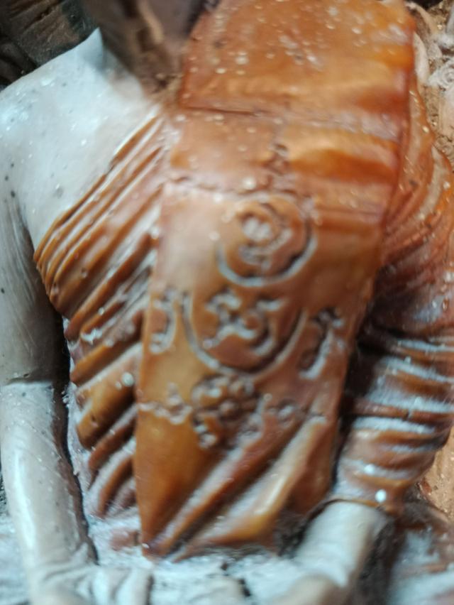 พระบูชา หลวงปู่แหวน ตัก4.5" รูปที่ 3