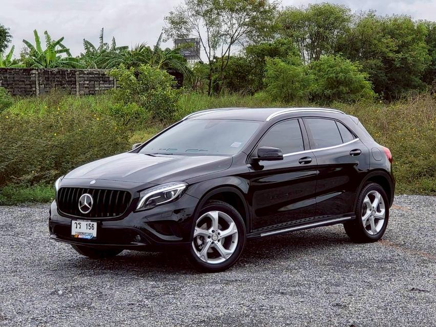 2017 BENZ GLA200 Urban (W156) มือเดียว ใช้น้อยมาก ดูแลถึง ประวัติเซอร์วิสครบ ราคาถูกสุดในตลาด 