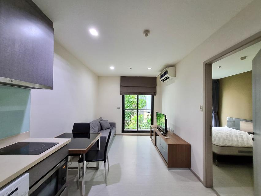 Condo Rhythm Sukhumvit 36-38 | 33.11 ตร.ม.| ชั้น 7 | วิวสระน้ำ - ใกล้ BTS ทองหล่อ ตกแต่งคบ เฟอร์นิเจอร์ครบ พร้อมอยู่ 4