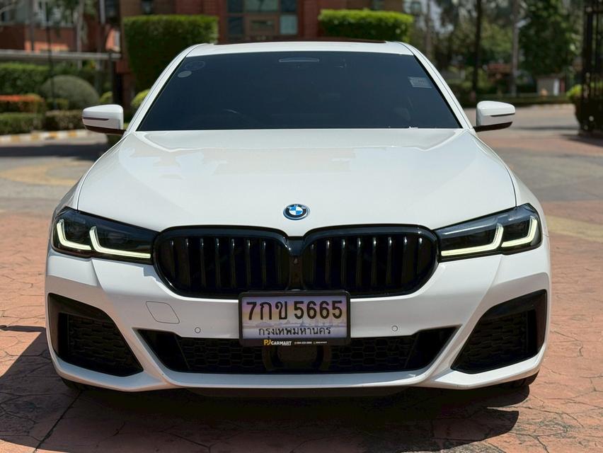 รหัสรถ PJP5665 2023 BMW 530e M-SPORT รูปที่ 2