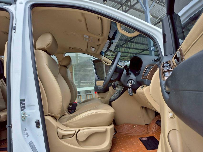 ขาย Hyundai H1 2.5Elite NS ปี22 11