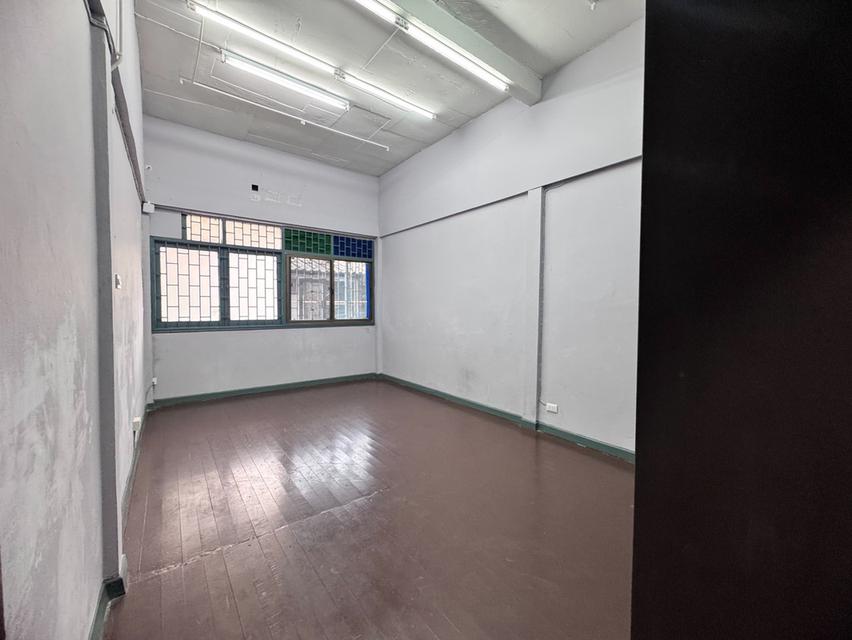 ให้เช่าอาคารพาณิชน์ 5 ชั้น ซอยพระยาศรี รีโนเวทใหม่พร้อมอยู่ (N.1939) 10