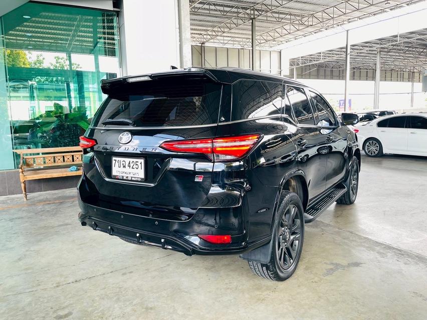 TOYOTA FORTUNER 2.8 GR SPORT 4WD 2022ð āļĢāļđāļāļĒāđāļāļĒāļāļĩāđ 4