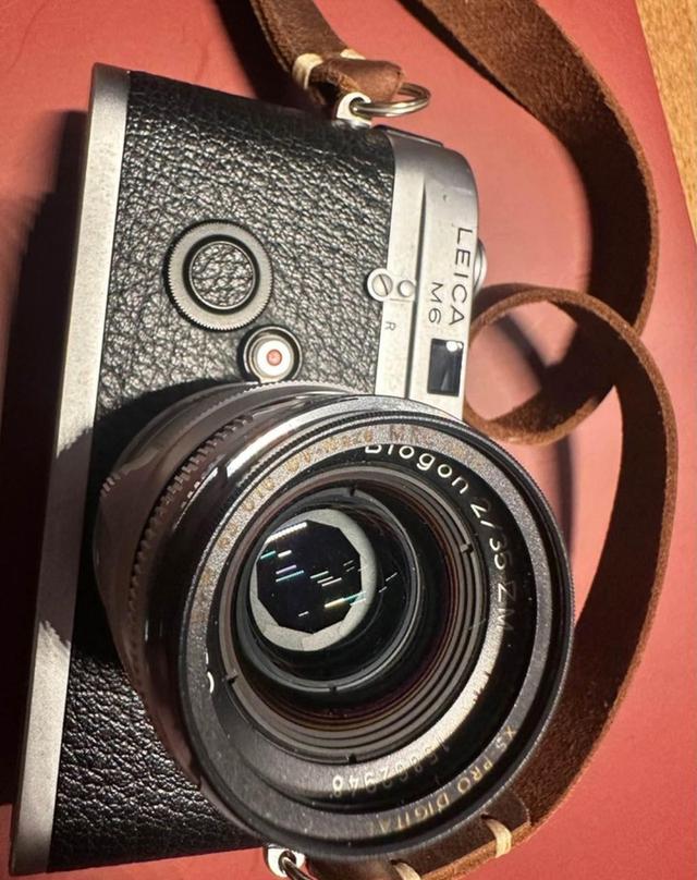 กล้องฟิลม์ Leica M6 