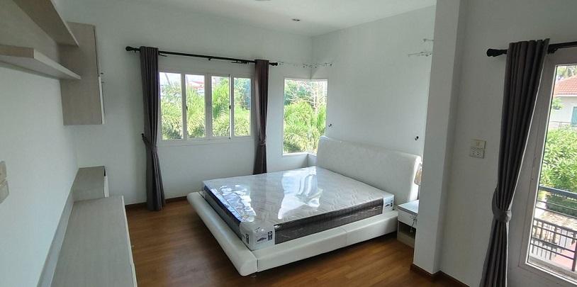 ขายบ้านเดี่ยวหลังมุม พื้นที่เยอะ ขนาด117ตรว หมู่บ้านภัทรทรัพย์ ถนนราชดำริห์ อำเภอเมือง เพชรบุรี. 6