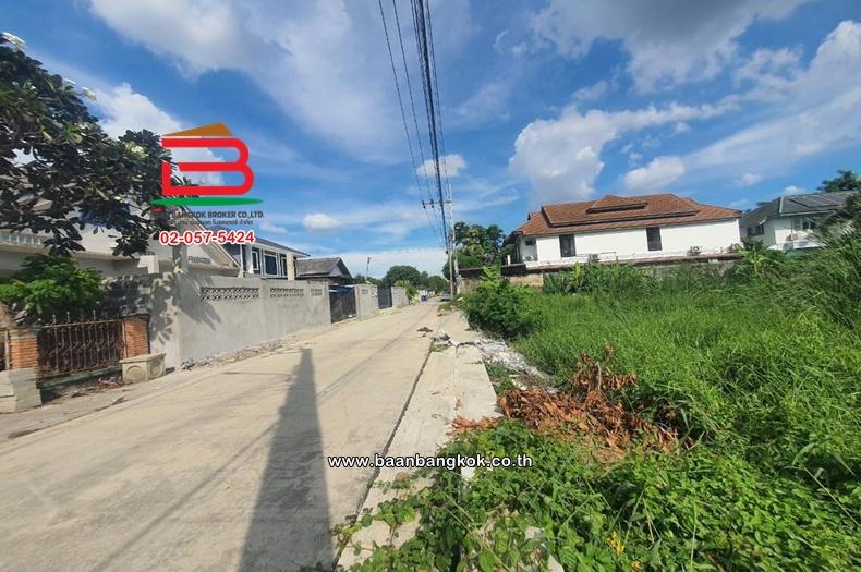 ที่ดินเปล่า เนื้อที่ 107 ตร.ว.ซอยรามอินทรา 65 แยก 2-6 ใกล้เพลินนารี่มอลล์ ถนนรามอินทรา แขวงท่าแร้ง เขตบางเขน 7