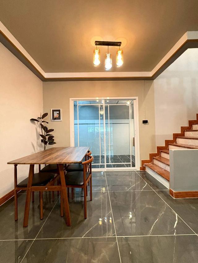 หมู่บ้านพฤกษา14A วัดลาดปลาดุก ทาวน์เฮาส์ 2 ชั้น ตกแต่งใหม่พร้อมอยู่ พร้อมเฟอร์นิเจอร์ โทนสีอบอุ่น คลาสสิก 9