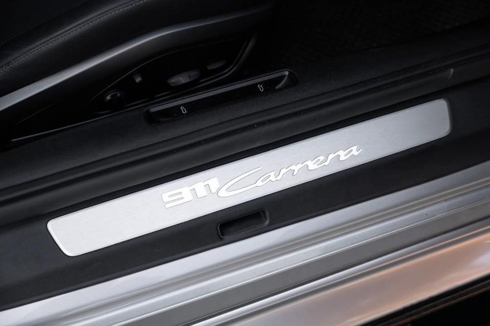 Porsche 911 CARRERA ,992 Techart 9