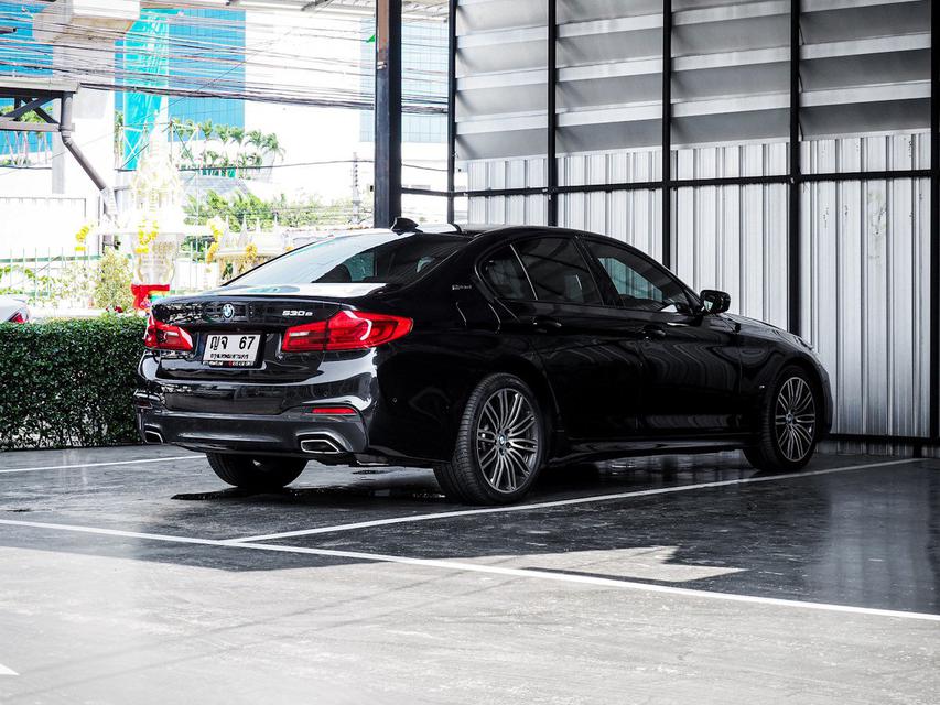 BMW 530E M Sport ปี 2019 สีดำ 6