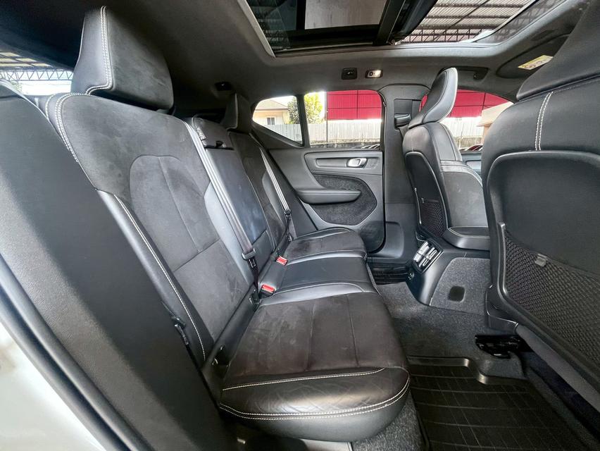 Volvo CX40 1.5Phev R-design ปี23 รูปที่ 14