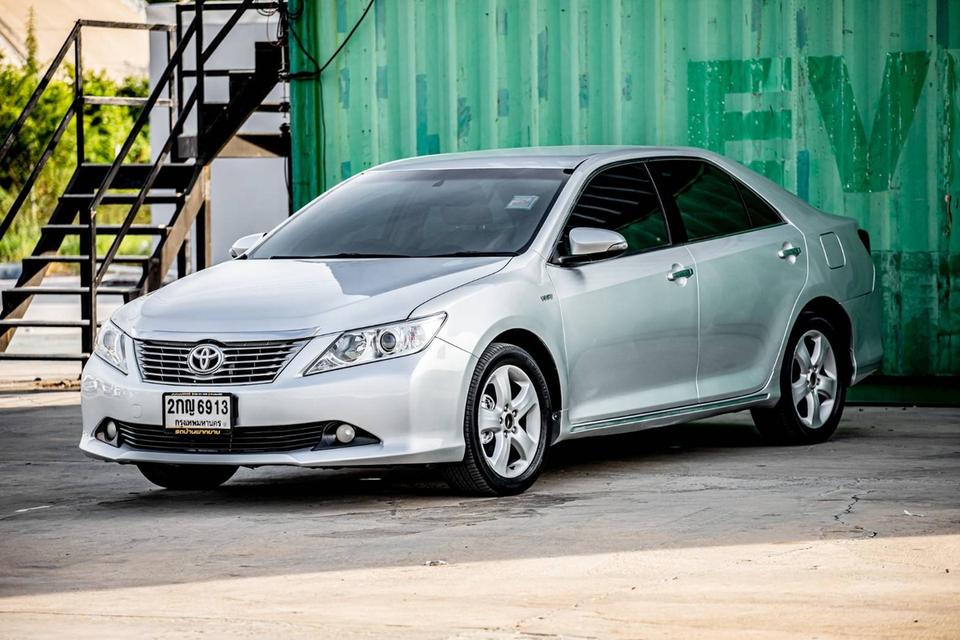 Toyota Camry 2.0G ปี 2013 สีบรอนซ์ มือเดียวป้ายแดง   3