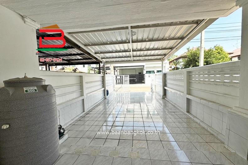 ทาวน์เฮาส์ หลังริม หมู่บ้าน เรือนจินตหรา เนื้อที่ 21 ตรว. ถนนวิภาวดีรังสิต แขวงตลาดบางเขน เขตดอนเมือง กรุงเทพฯ 2