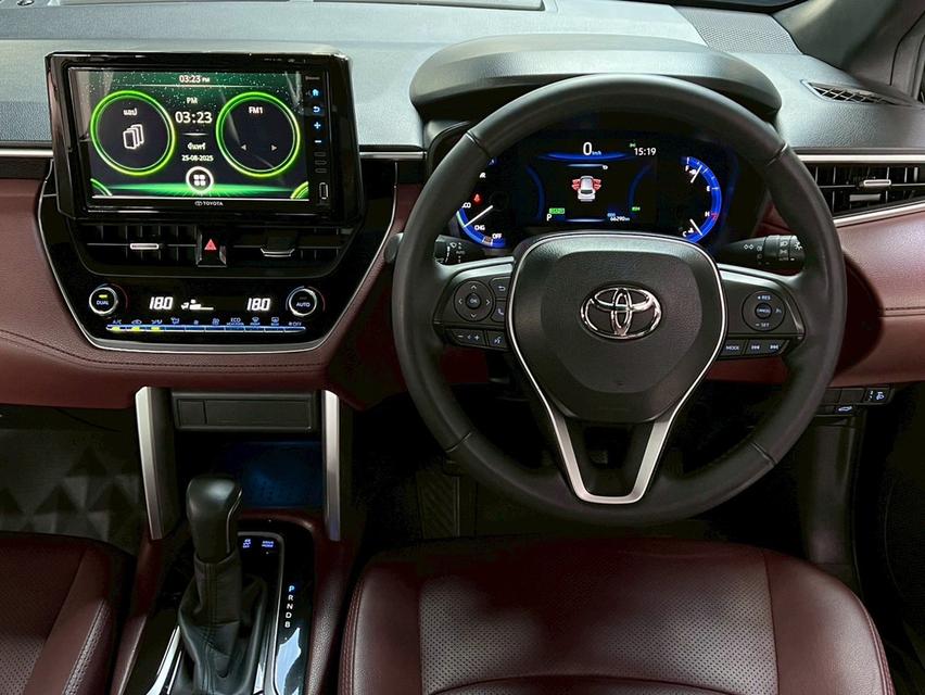 Toyota Corolla Cross 1.8 Hybrid Premium SUV 9