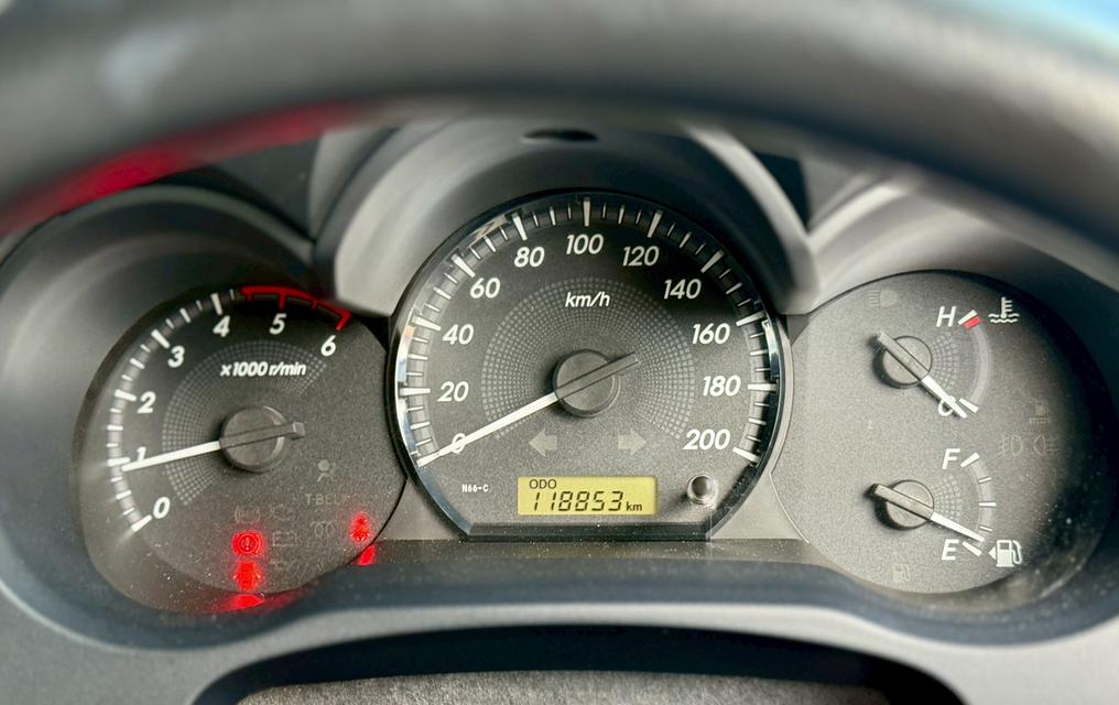 TOYOTA HILUX VIGO 2.5 E 2014 16