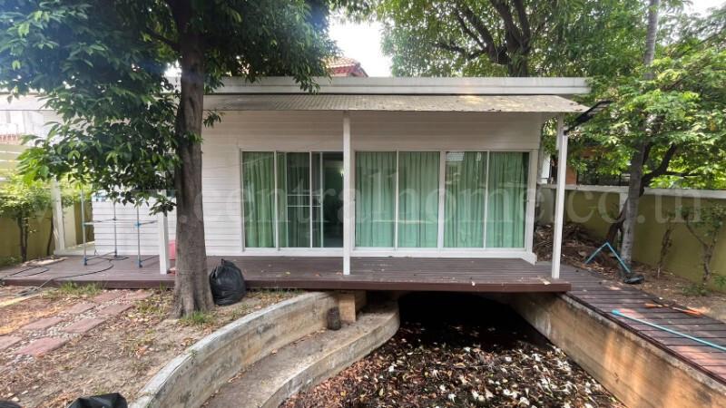 บ้านเดี่ยว แกรนด์โฮม พหลโยธิน 48 พร้อมเรือนรับรอง สภาพดี หลังมุม 19