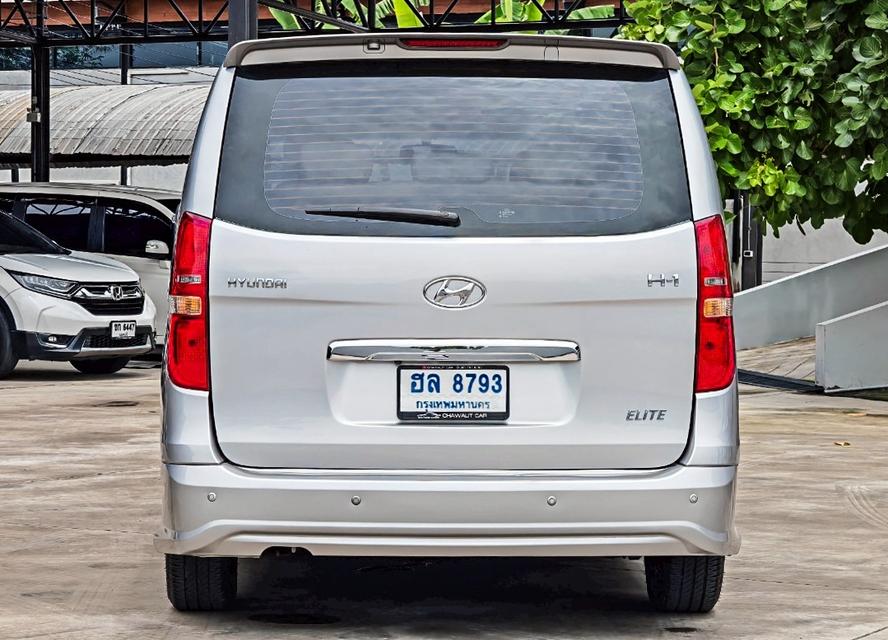 HYUNDAI H-1 2.5 ELITE 15