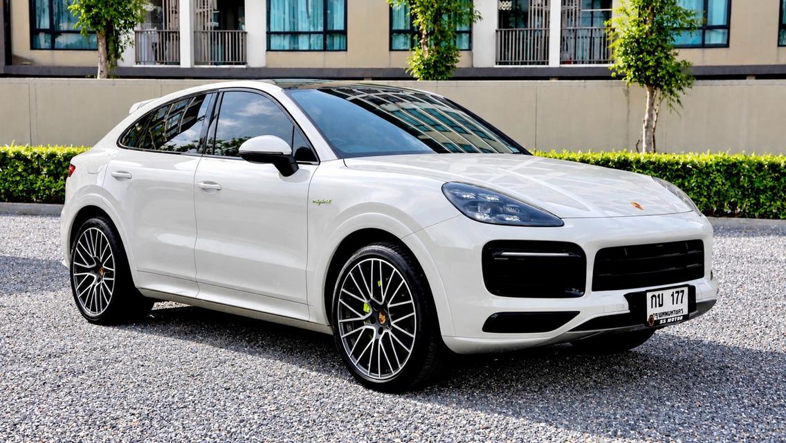 Porsche Cayenne Coupe E-Hybrid 2021 สี Crayon Grey รถสวยพร้อมใช้ รูปที่ 2