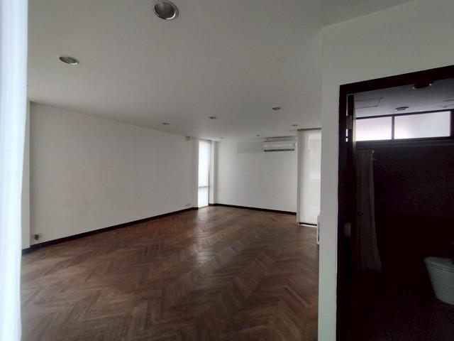 ให้เช่า บ้านเดี่ยว ย่านอารีย์สัมพันธ์ ถนนพหลโยธิน พญาไทราชครู พร้อมสระว่ายน้ำส่วนตัว เหมาะอยู่อาศัยและทำโฮมออฟฟิศ ใกล้ BTSอารีย์ กระทรวงการคลัง สามเสน 12