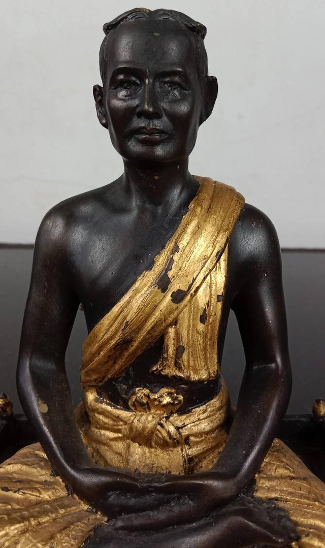 573.พระบรมรูปหล่อสมเด็จพระเจ้าตากสินมหาราช ทรงศีล