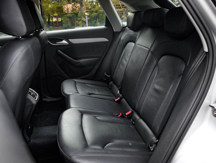 Audi Q3 2.0 Quattro SUV ปี 2014 รถศูนย์ Audi มือเดียวป้ายแดง 17