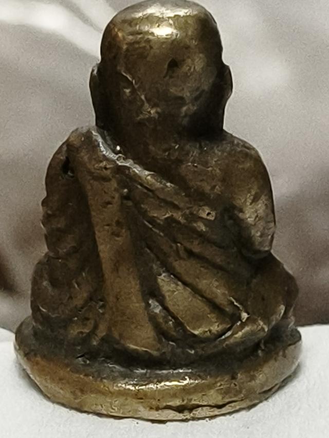 รูปหล่อหลวงพ่อเงินพิมพ์นิยมบี 4