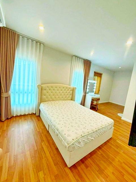 Nonthaburi Stadium วัดสวนแก้ว ท่าเรือพระราม 5 2.5 กม.ให้เช่าบ้านเดี่ยว ราชพฤกษ์ 3 นอน 3 น้ำ 43 ตร.วา. 176 ตร.ม. บ BTS บา 4