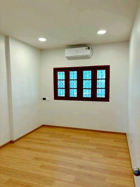 รร.นานาชาติแอดเวนต์รามคำแหง MRTหัวหมาก800ม. รพ.รามคำแหง 400 ม.ให้เช่าทาวน์โฮม 2 ชั้น 27 ตร.วา. 220 ตร.ม. ใหม่ สวย หรู พร 6